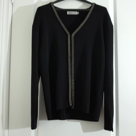 COPY - Elegant Kaydee Brand Black Top two pieces with Silver Trim size XL - Picture 4 of 11